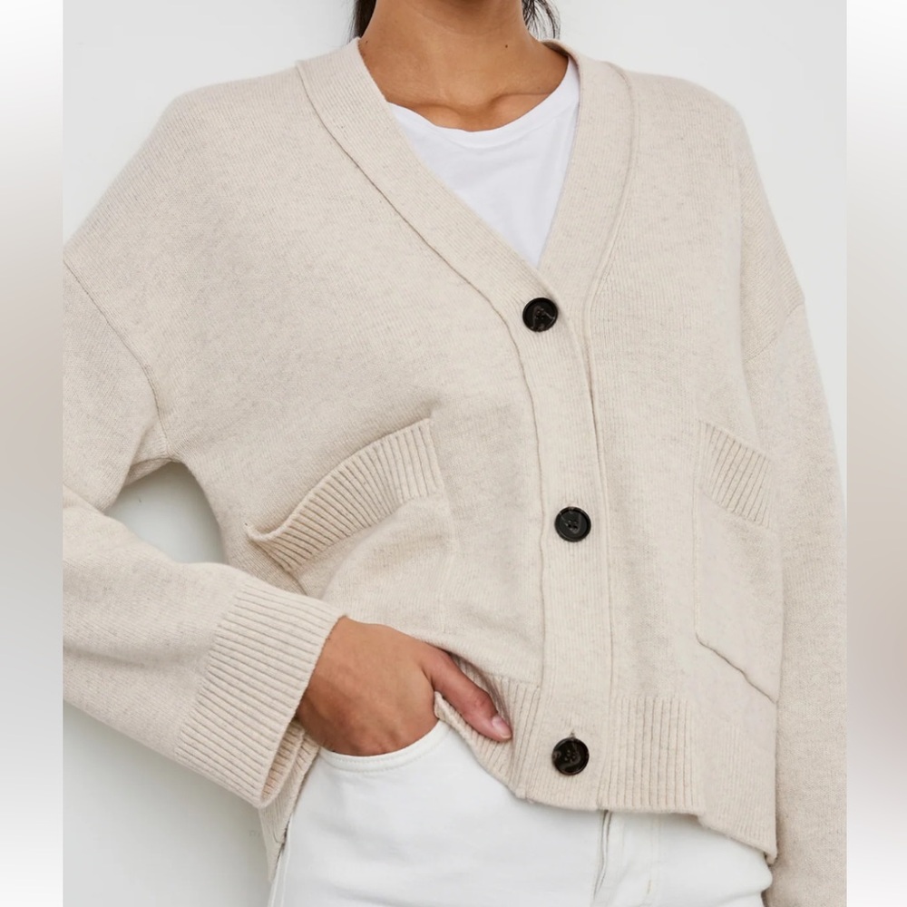 Rails Women's Lindi Cardigan (M)
Oatmeal